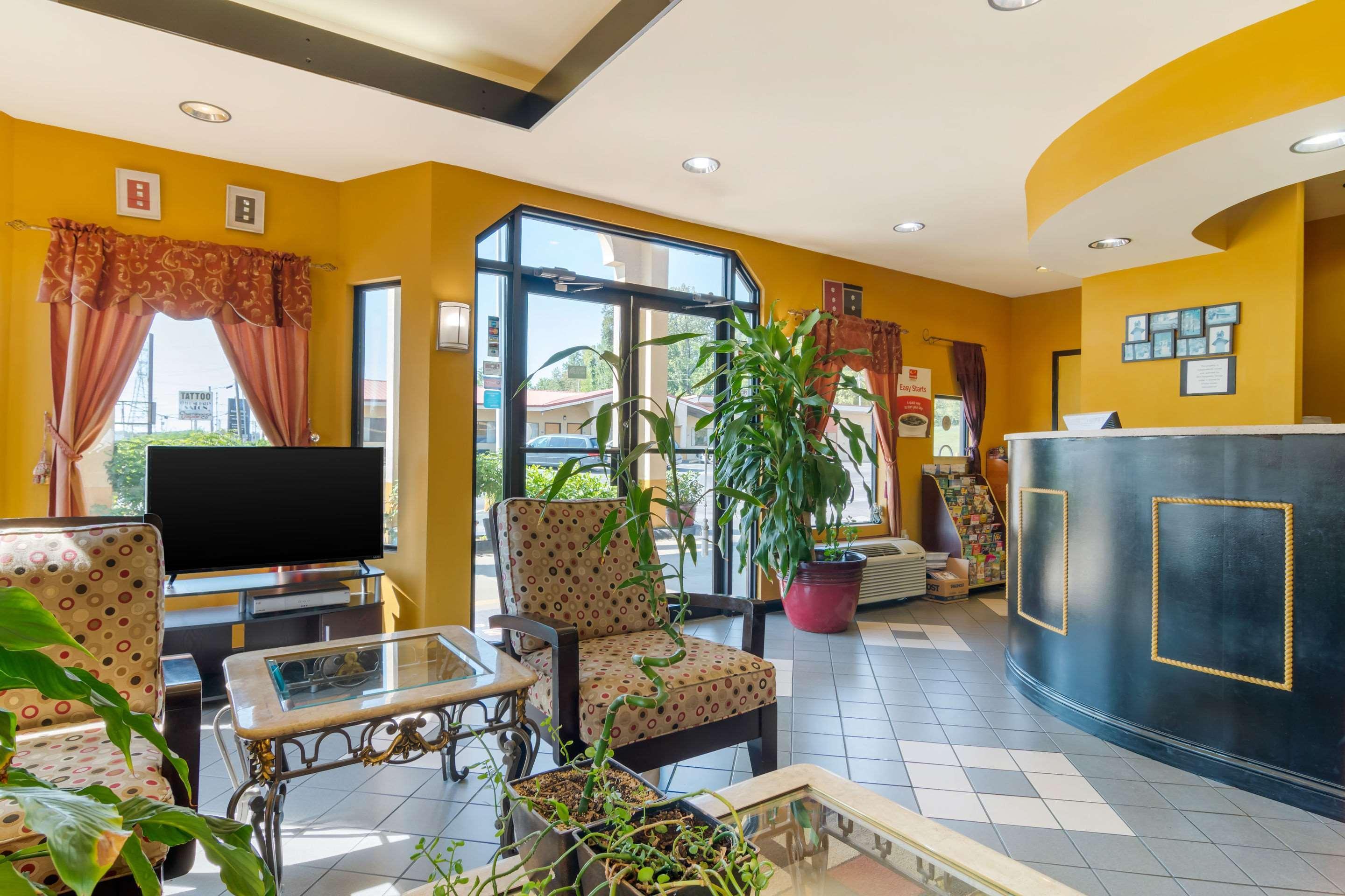 Fort Oglethorpe Econo Lodge Inn & Suites מראה חיצוני תמונה