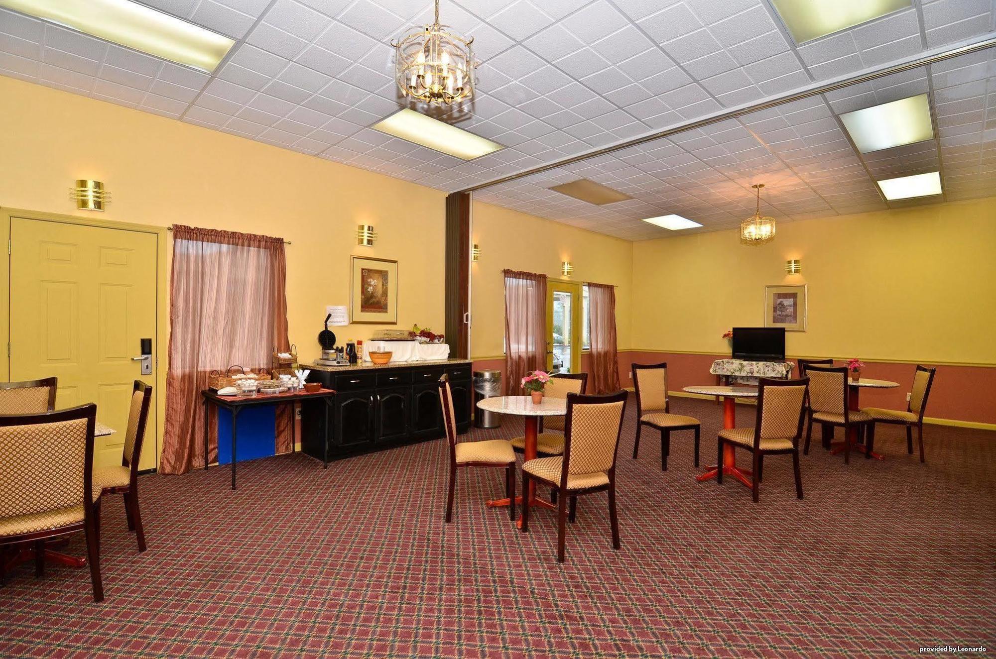 Fort Oglethorpe Econo Lodge Inn & Suites מראה חיצוני תמונה