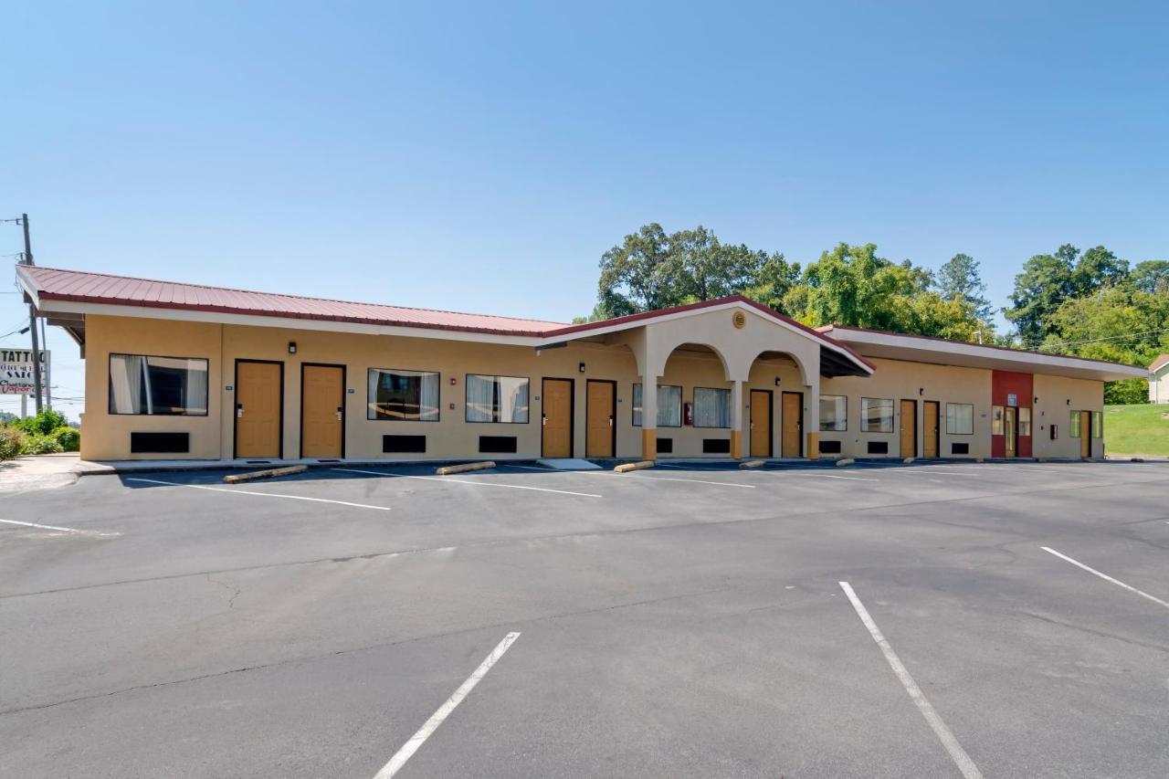 Fort Oglethorpe Econo Lodge Inn & Suites מראה חיצוני תמונה